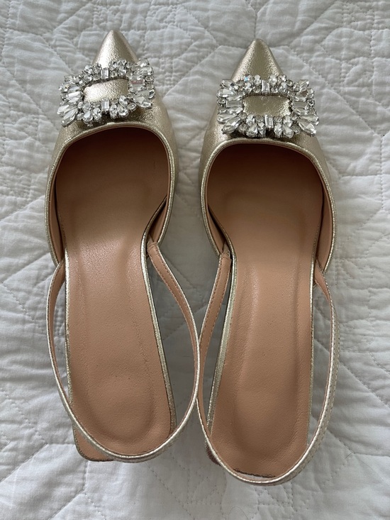 Gold Embellished Pointed-Toe Slingback Pumps size 9 - Picture 6 of 9